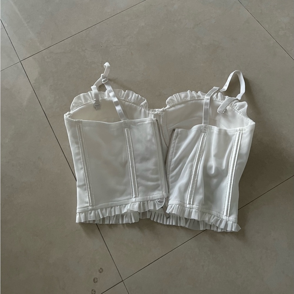 Revolve Super Down Ruffled Top - Picture 4 of 6